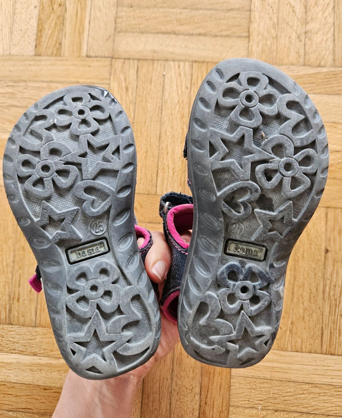 Schuhe für Mädchen: Sandalen 25 – Gebraucht aus Liestal von Seraphine87 1
