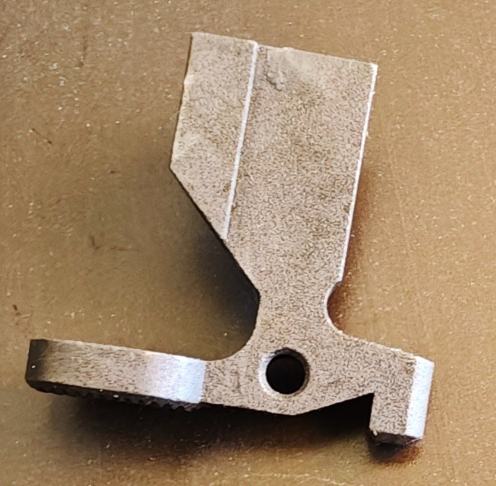 Tutti gli attrezzi: Verschlussfanghebel AR15 / M16 / M4 - Bolt Catch - Original! – Usato da Rüti ZH venduto da Sarah0406 1