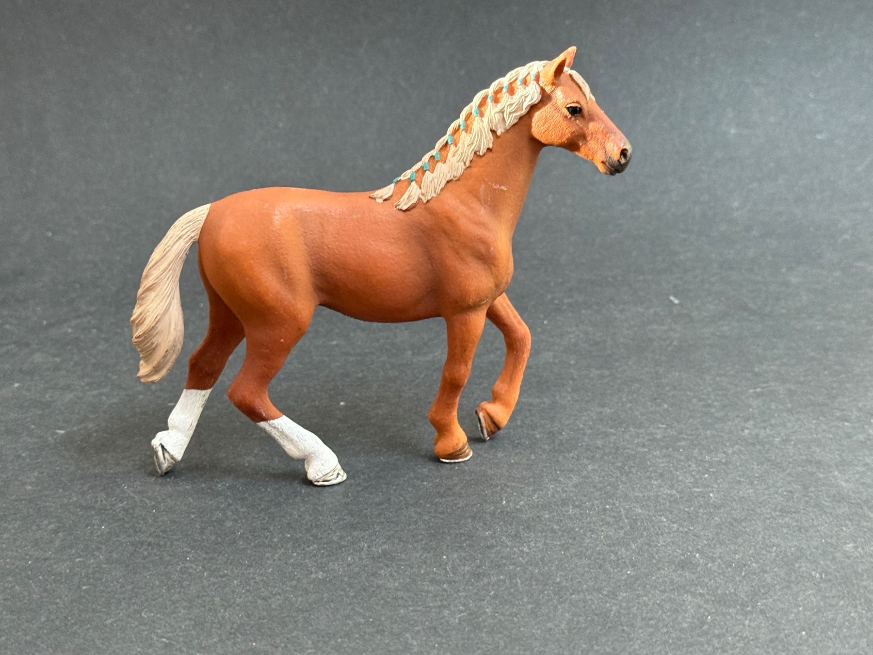 Schleich Statuette: Schleich Englisches Vollblut Stute Pferd – Usato da Ennetbaden venduto da mapa05 1