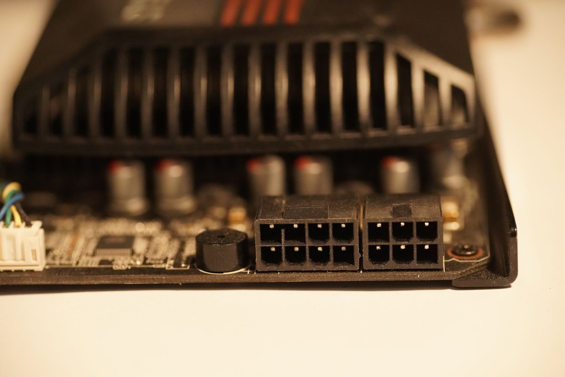 Asus Schede grafiche: ASUS Radeon HD 5850 / Cypress Pro – Usato da Bern venduto da Sot 4
