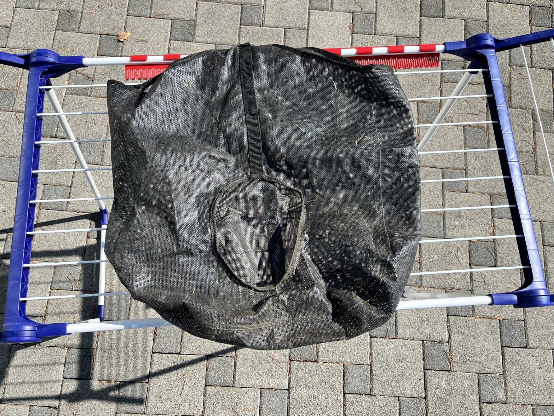 Mangimi: Filet à foin pour cheval – Usato da Delémont venduto da Doris2800