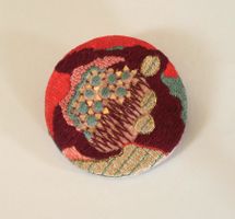 Brosche "Landschaft" gestickt
