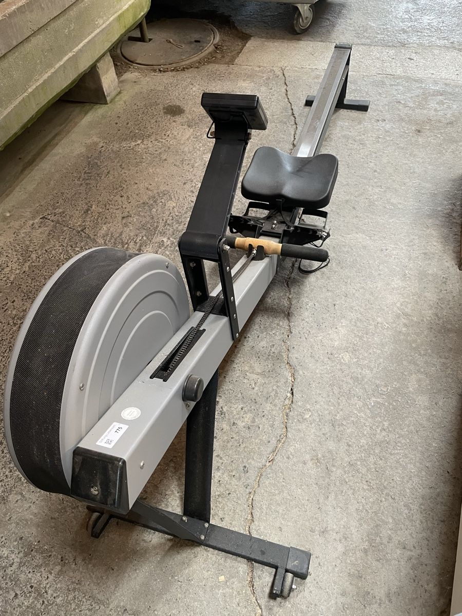 Concept 2 Hometrainer: Altes Rudergerät Concept 2 – Defekt aus Süderen von EnTho 1