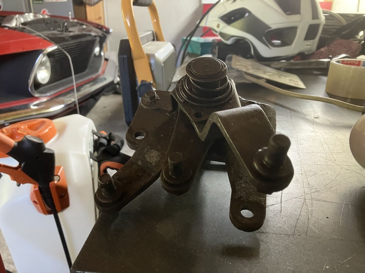 Ford Alle Autoersatzteile: Ford shifter mit linkage – Gebraucht aus Chalais von ced_2sct 1
