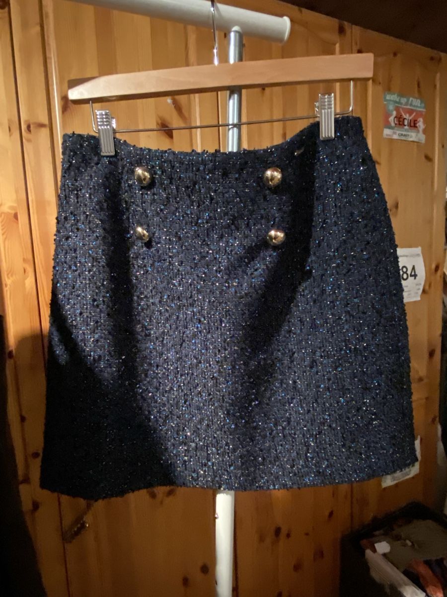 Guess Jupes: Jupe Guess – Neuf (Voir description) à Gland par Rolinette
