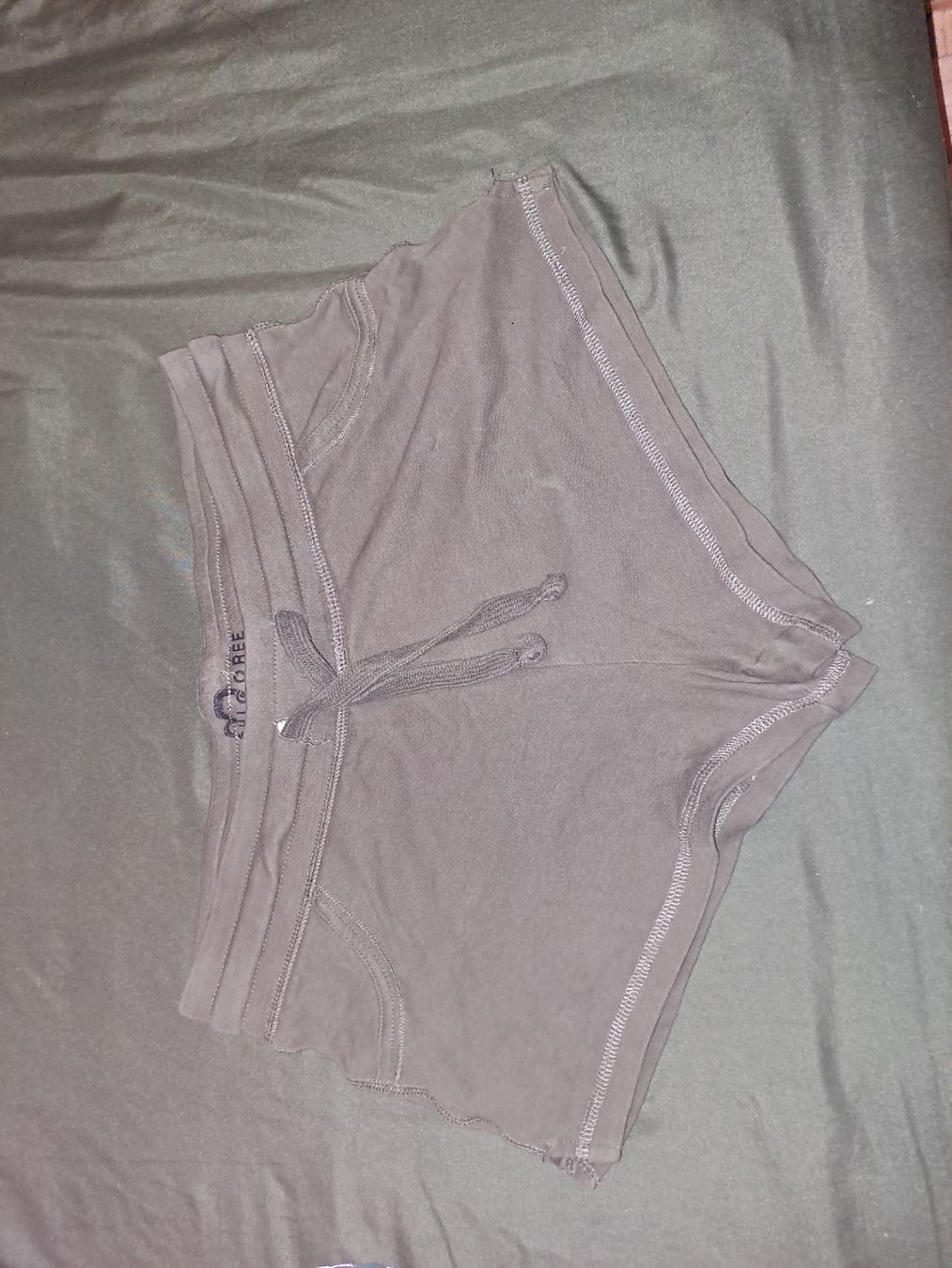 Lotti di vestiti: Damen Shorts 3er Pack Grösse S/M – Usato da Basel venduto da Allerleiii 5