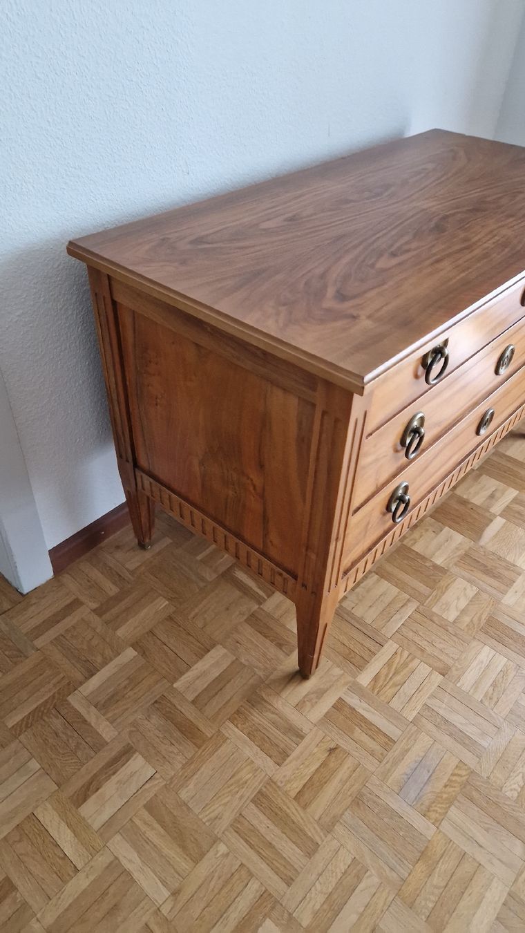 Cassettiere: Commode Louis XVI 1830 – Usato da Bôle venduto da cyr_d8kz 1