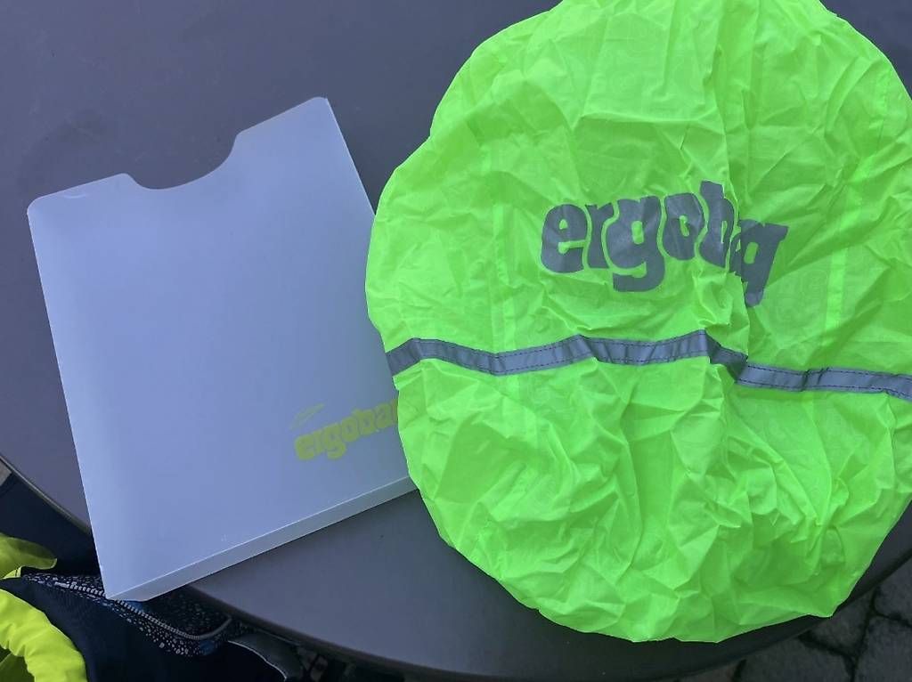 Kindertaschen: Ergobag Schulrucksack "Neu" – Gebraucht aus Halten von raaah03 3