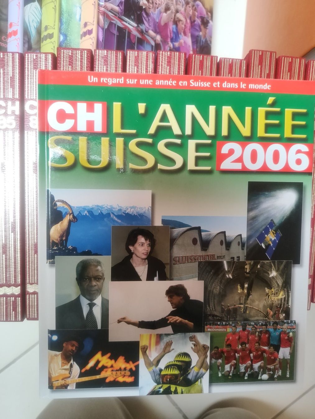 Libri: Collection complète de chroniques CH 1900 à 2010 Eiselé – Nuovo (secondo la descrizione) da Vulliens venduto da cochise0 7