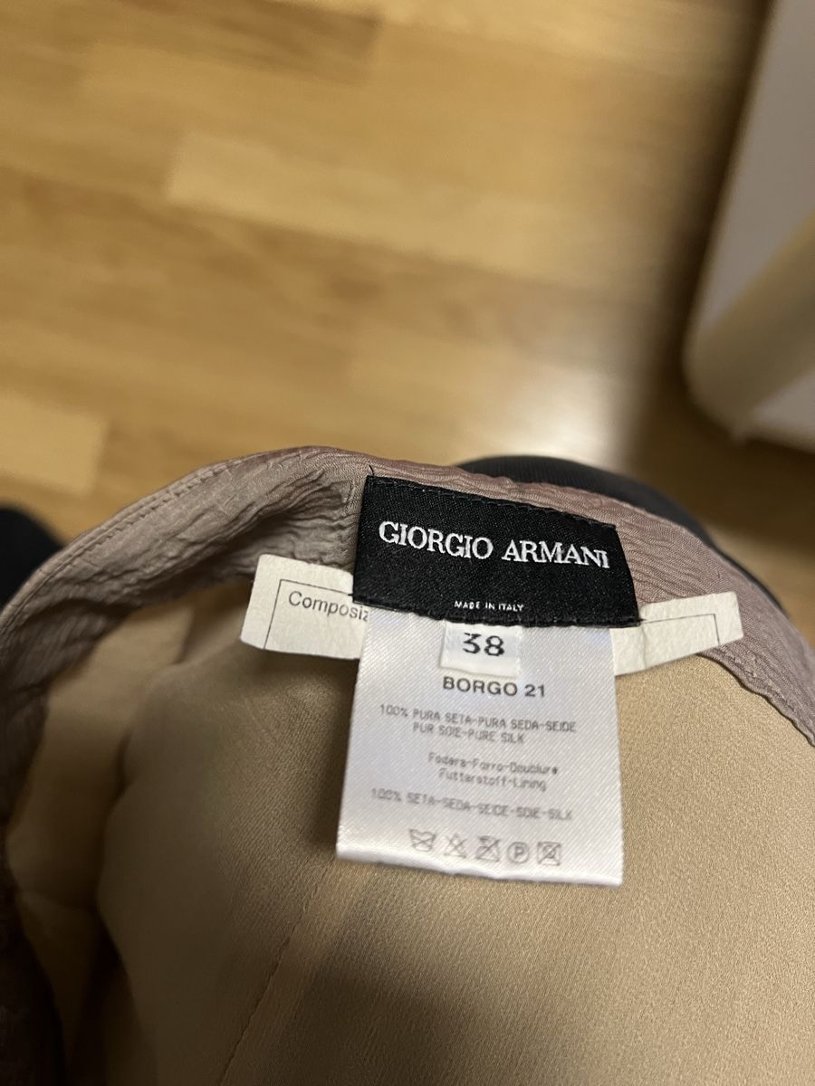 Armani Giacche: Jacke mit Rock Giorgio Armani – Usato da Männedorf venduto da mbjs 4
