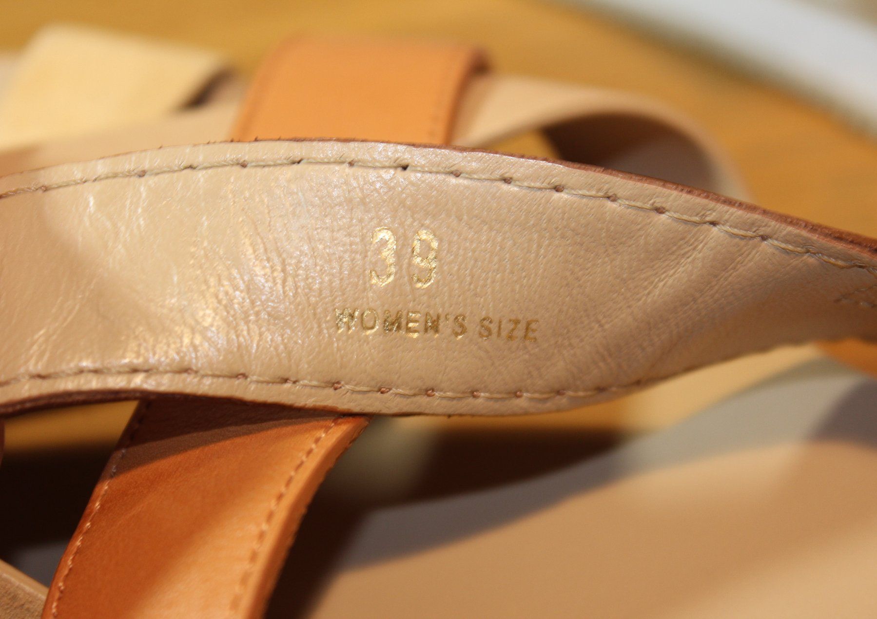 Hogan Scarpe da donna: HOGAN Damensandale, Gr. 39 – Usato da Basel venduto da Mila_Graf 8