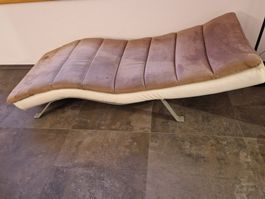 Liege, Sofa