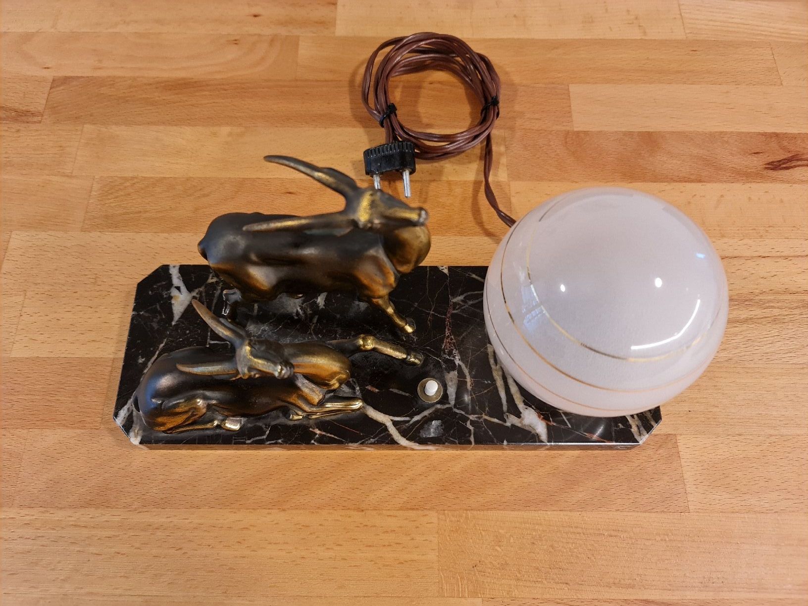 Lampade: Art Deco: Tierfiguren-Lampe – Usato da Basel venduto da Bafidu 1