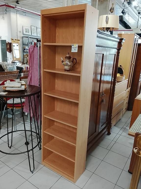 Regale: Zeitloses Bücherregal/ Regal – Gebraucht aus Neuhausen am Rheinfall von galleria13