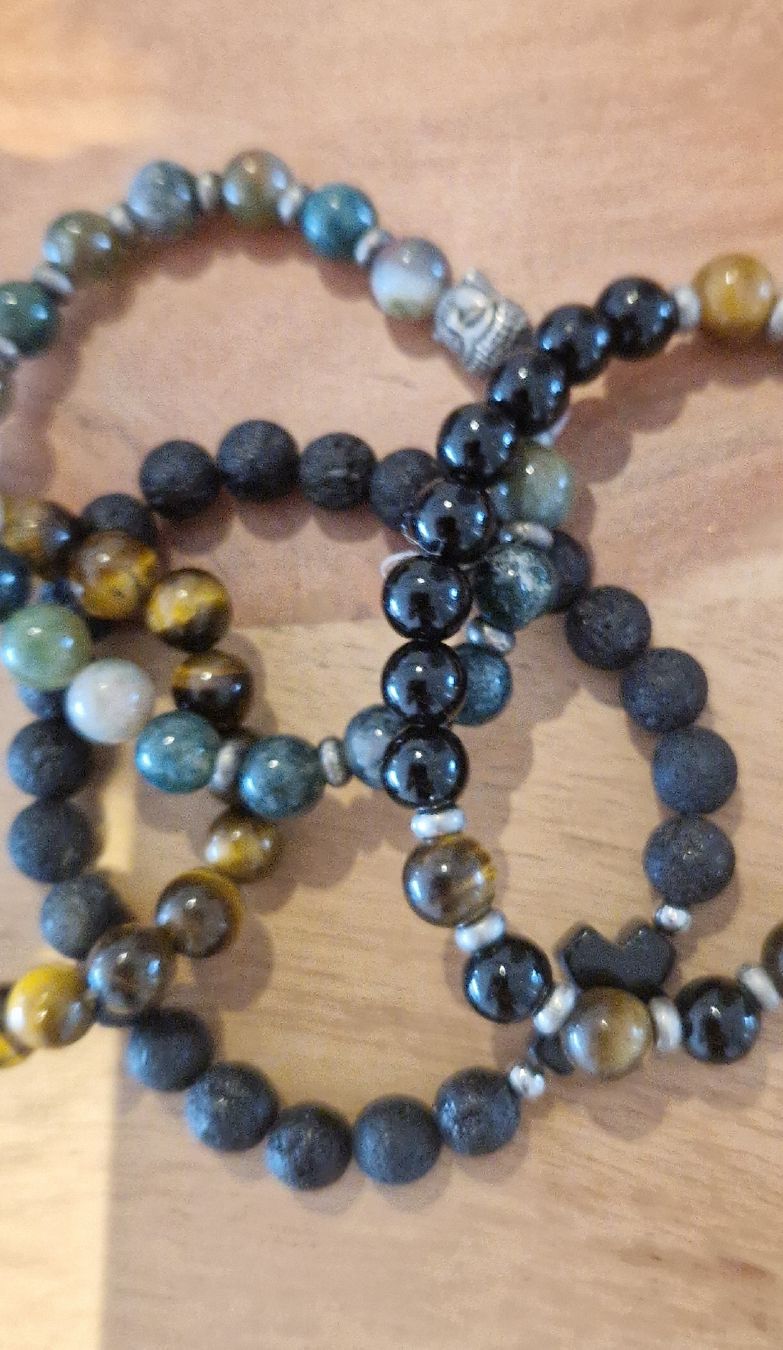 Bracelets: Versch. Stein Armbänder, elastisch, Handmade Neu! – Neuf (Voir description) à Wallisellen par Outrun