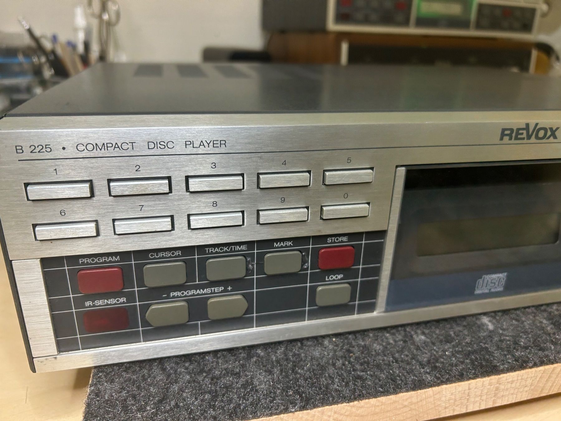 Revox Audio- & Mediensysteme: Revox B225 – Defekt aus Baar von AAT5 3