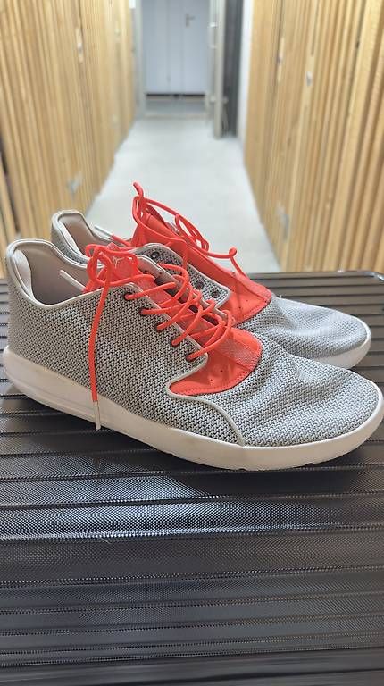 Scarpe da uomo: Schuhe Sneakers Jordan Eclipse 44 – Usato da Liestal venduto da phe_8r98