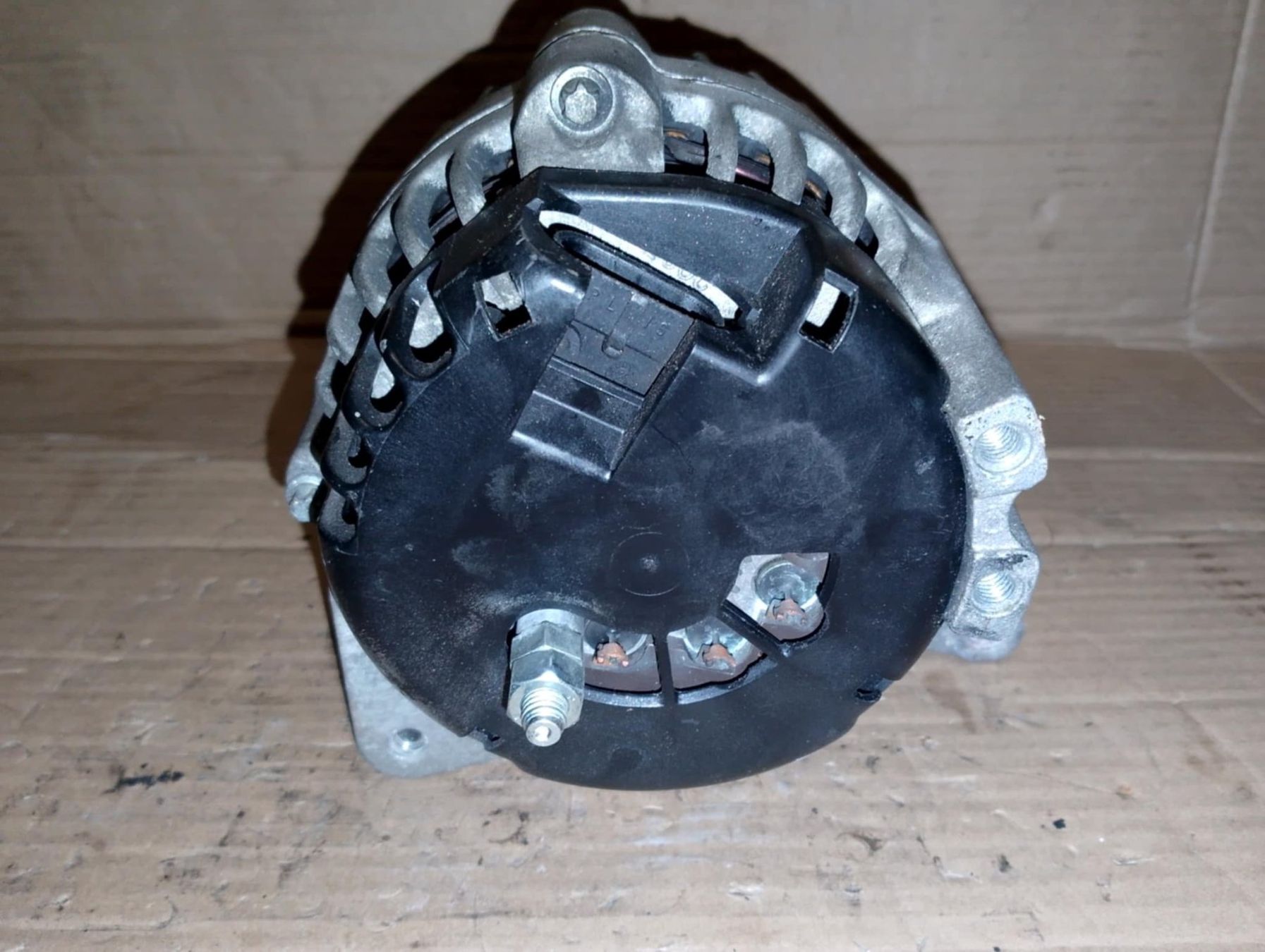 GM Tutti pezzi di ricambio auto: Alternator  Camaro Firebird – Usato da Niedergösgen venduto da usc_tt5r 2