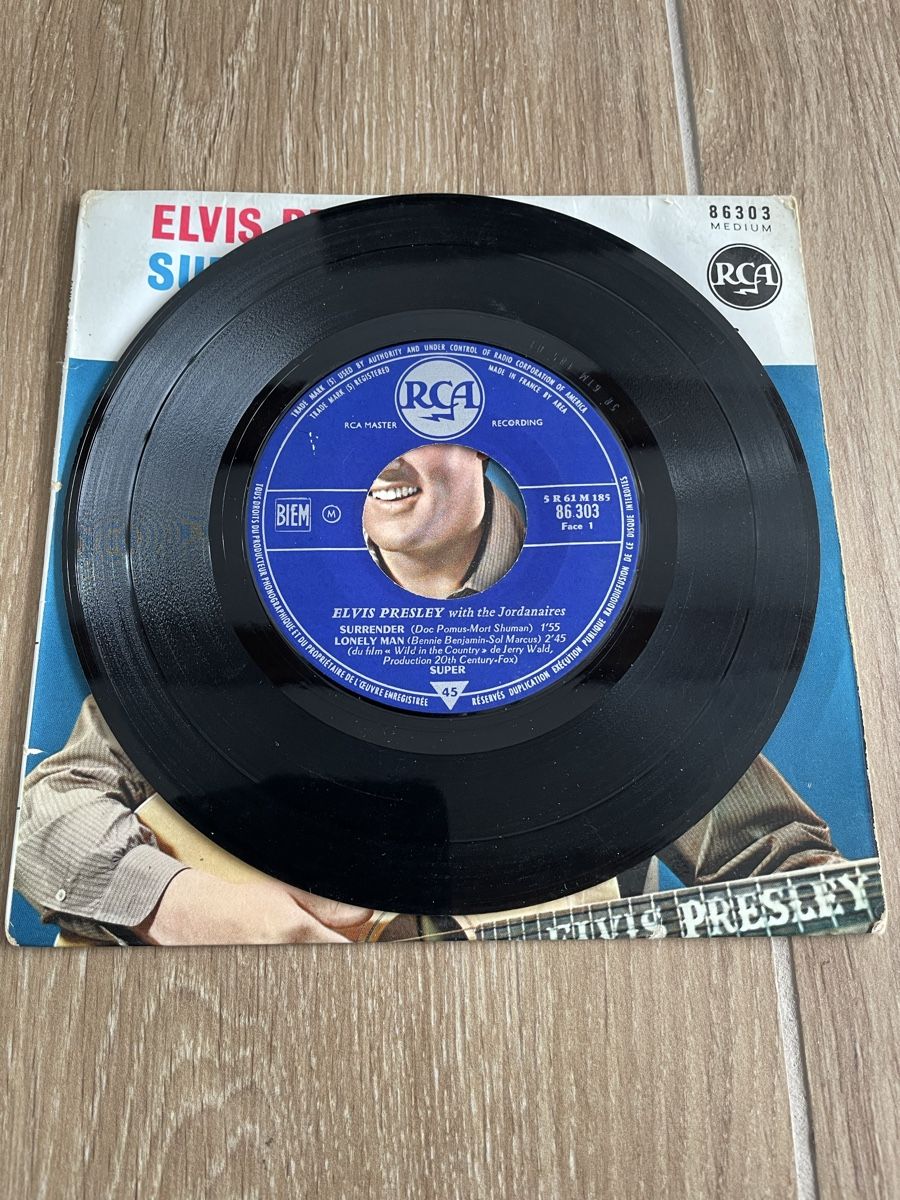 Dischi in vinile: Vinyle Elvis Presley - Surrender & 3 autres – Usato da Lonay venduto da ju-71 3