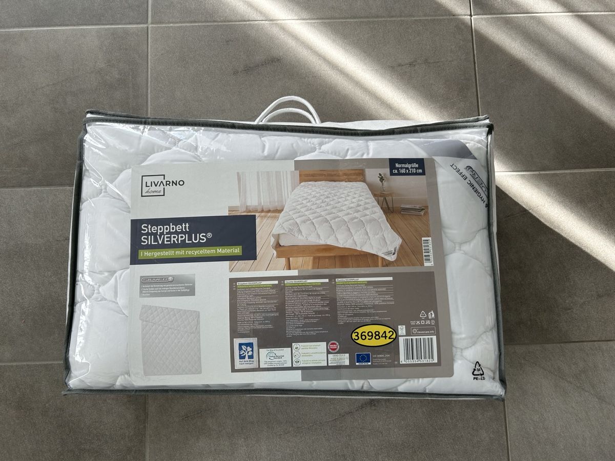 Coperte: Decke – Nuovo (secondo la descrizione) da Tuggen venduto da Nadia4488