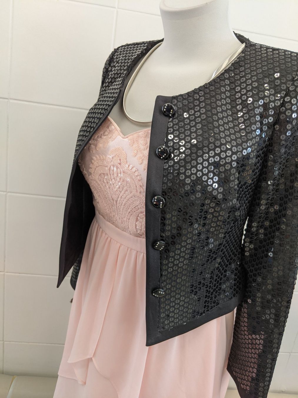 Vestiti: Damen Kleid GR 38 – Usato da Langnau am Albis venduto da Judithsebi 3