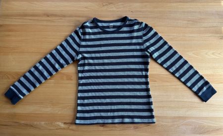 Hellgrau/Dunkelblau gestreifter Pullover Grösse S