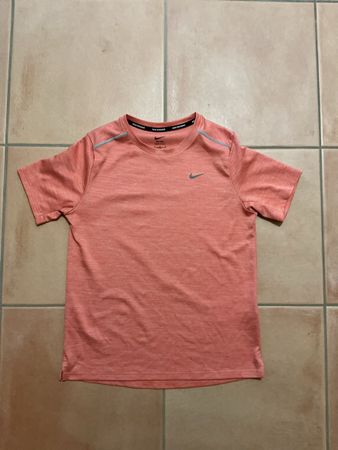 T-Shirt Nike Dri-Fit couleur saumon taille L 147-158cm