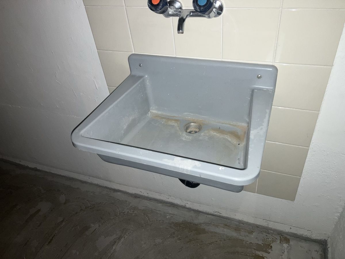 Lavabi & lavandini: Lavabo – Usato da Oberglatt ZH venduto da albarpitsch 1