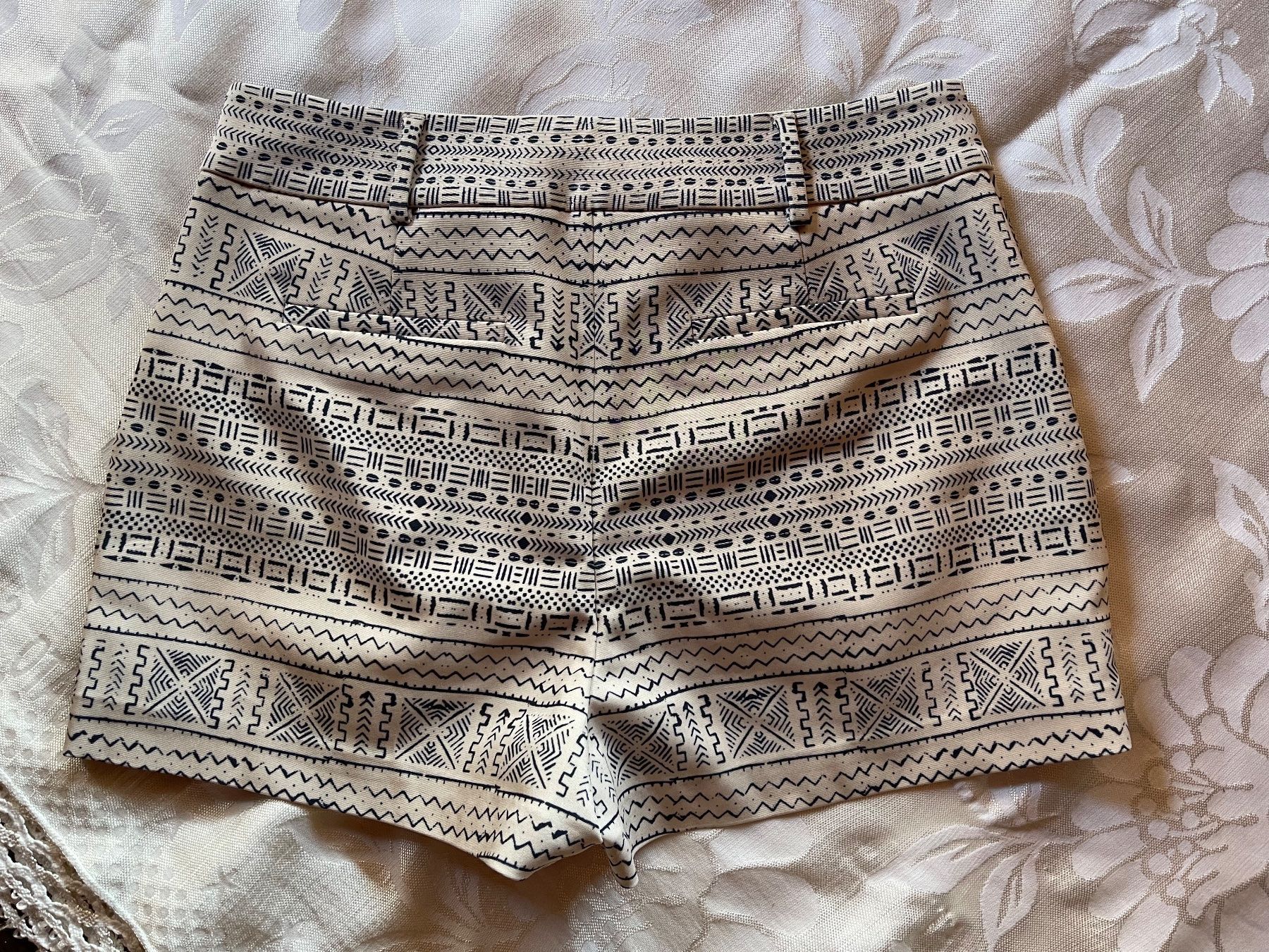 Hosen: Camilla shorts new – Neu (gemäss Beschreibung) aus Barna von orbuyorcry 1