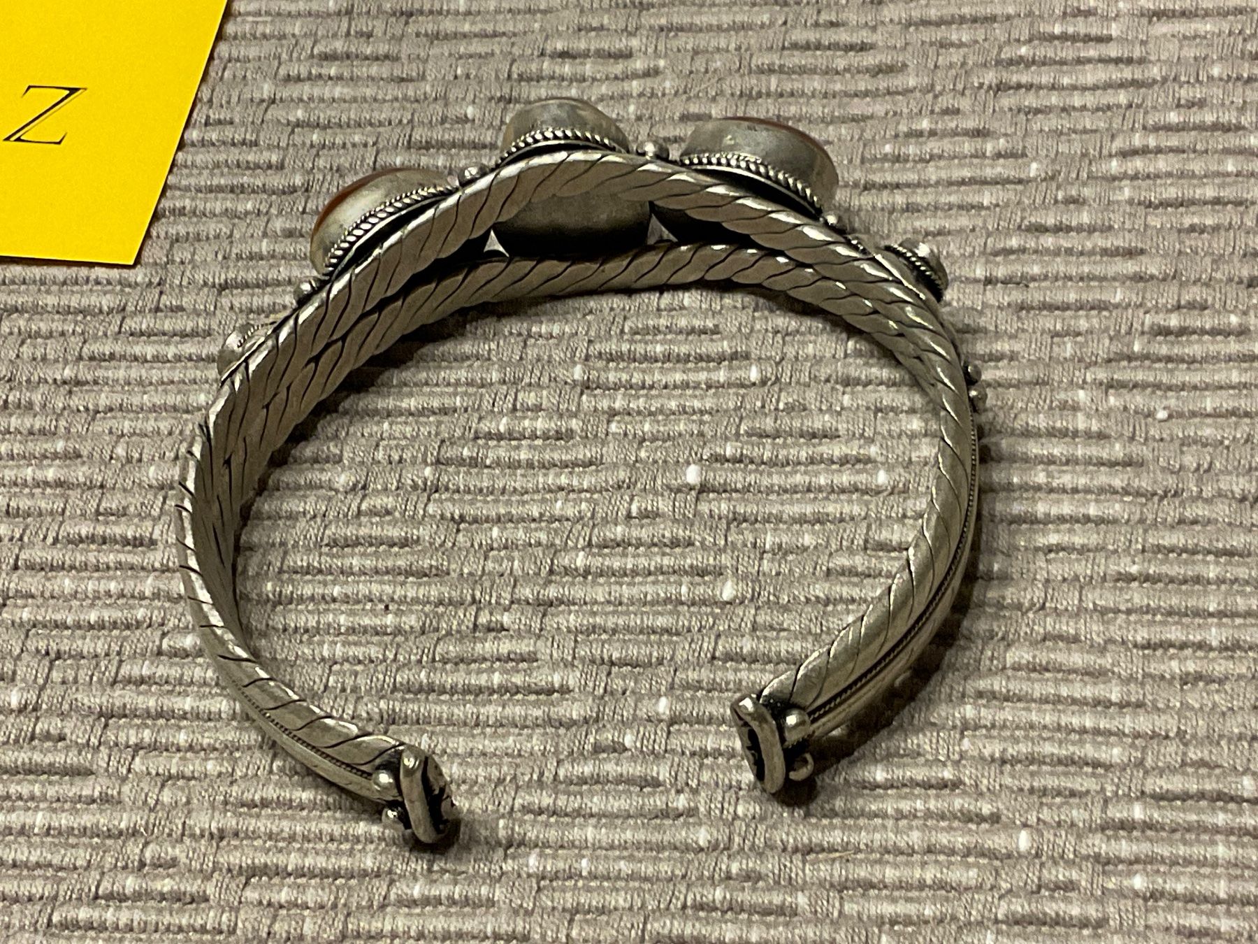 Armbänder & -reifen: Armband mit Steine – Gebraucht aus Rümlang von resale35 3
