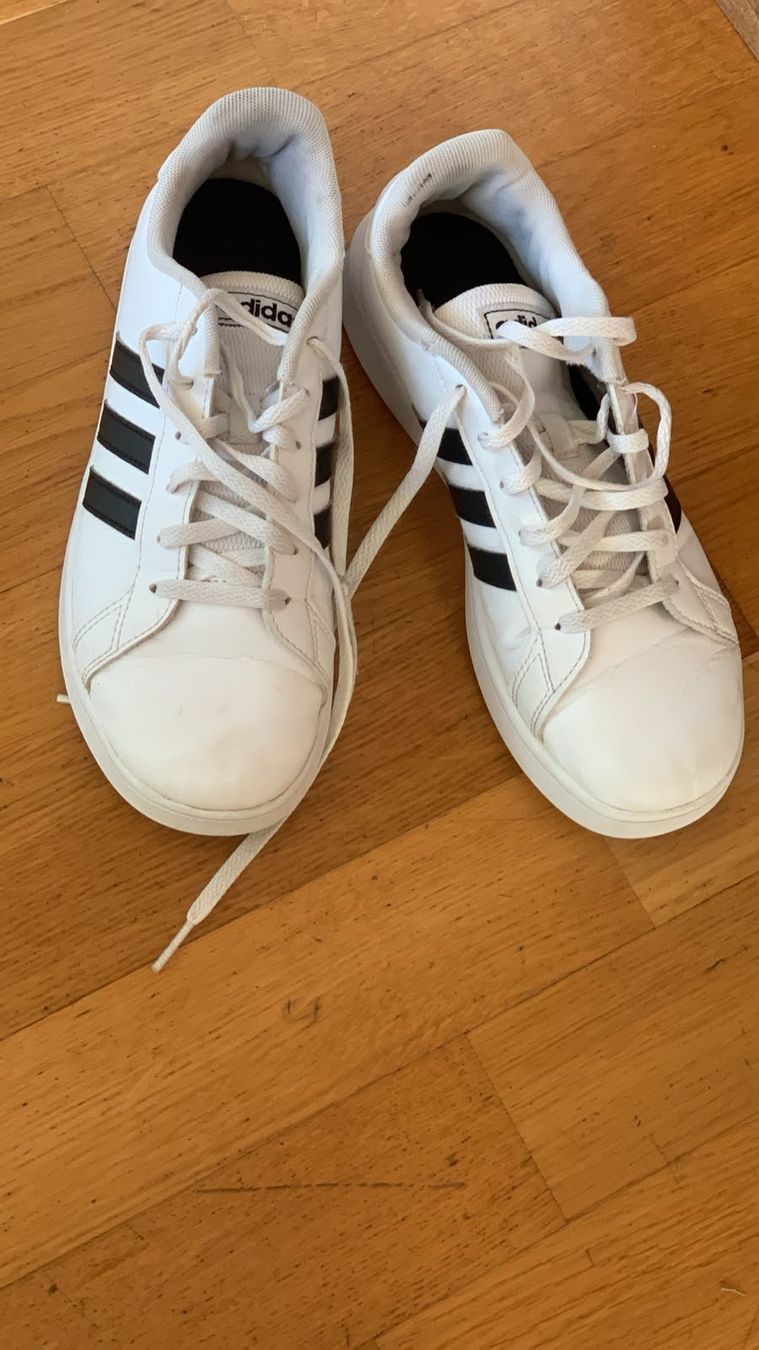 Adidas Herrenschuhe: Adidas Turnschuh – Gebraucht aus Geneve von mar_8dyp