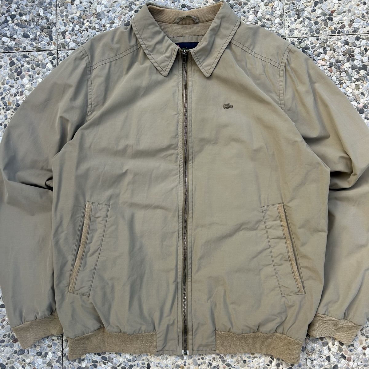 Lacoste Vestes: Vintage Lacoste Harrington beige jacket – D'occasion à brent par fukusapes 1