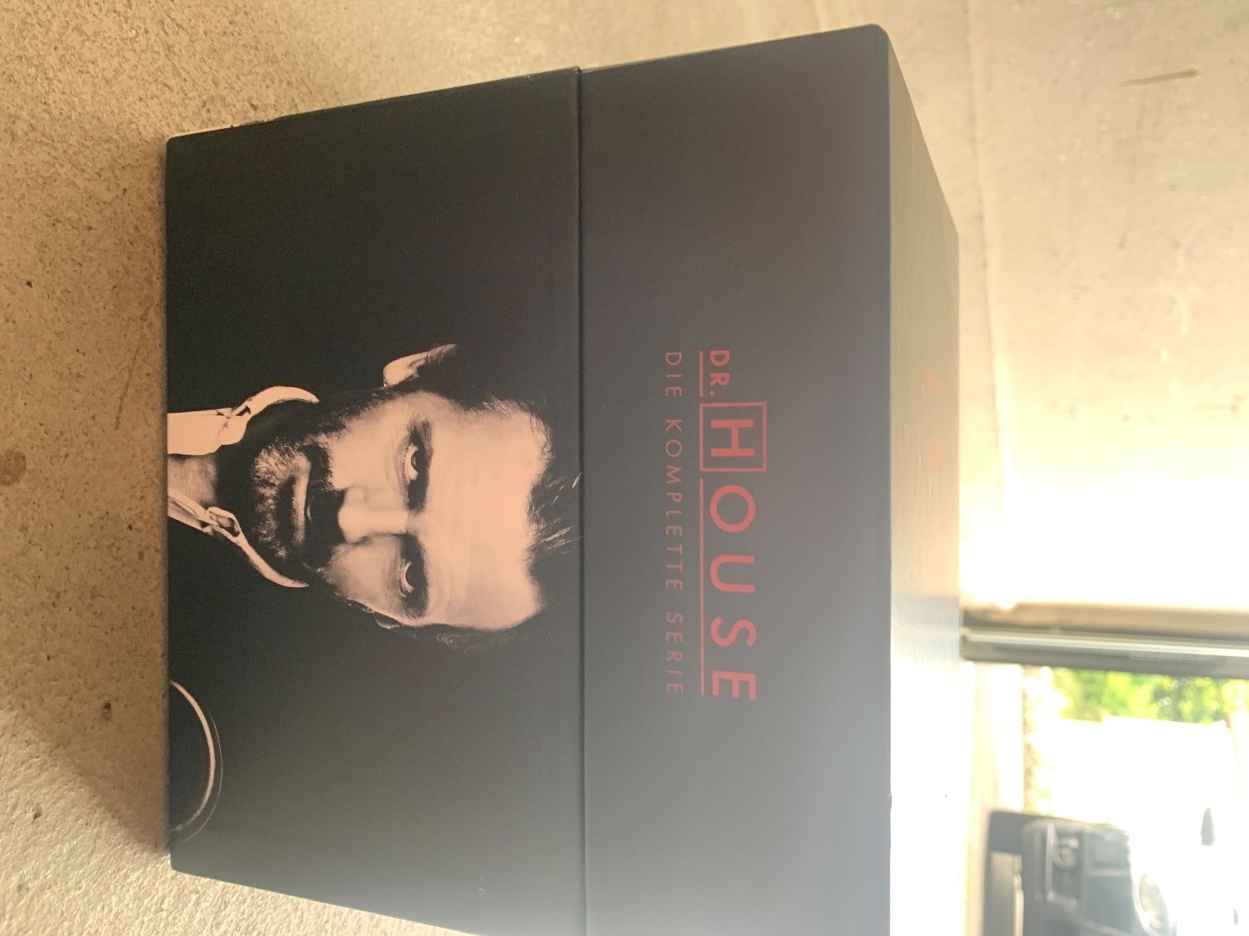 Tutti i DVDs: Dr. House Die Komplette Serie DVD – Usato da Neuenkirch venduto da Jasi.H.