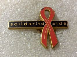 Ansteckpin 180: Solidarite Sida