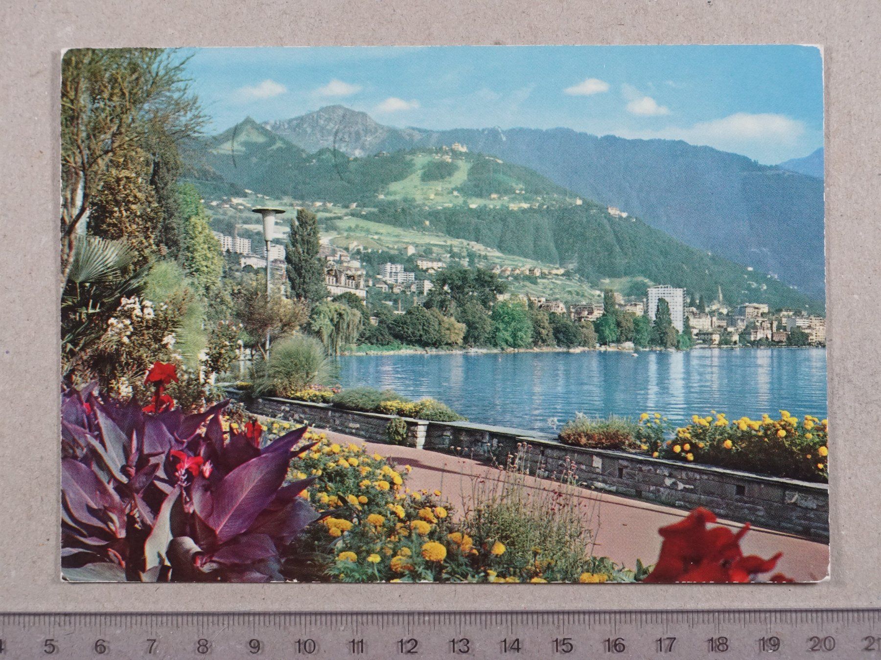 Ansichtskarten: Montreux, 1977 – Gebraucht aus Lenzburg von fh1