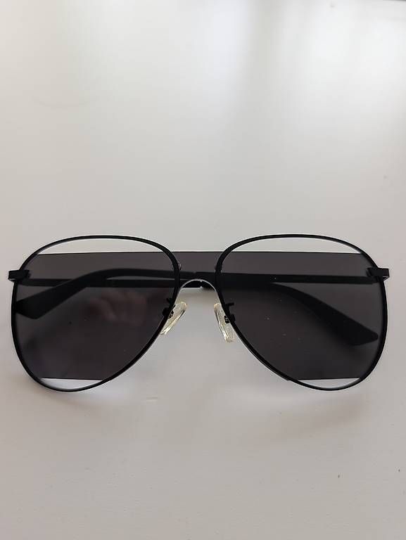 Occhiali & Lenti: Lunettes de soleil designer Alexander McQueen – Nuovo e nell'imballaggio originale da Crissier venduto da cel_x7b7 2