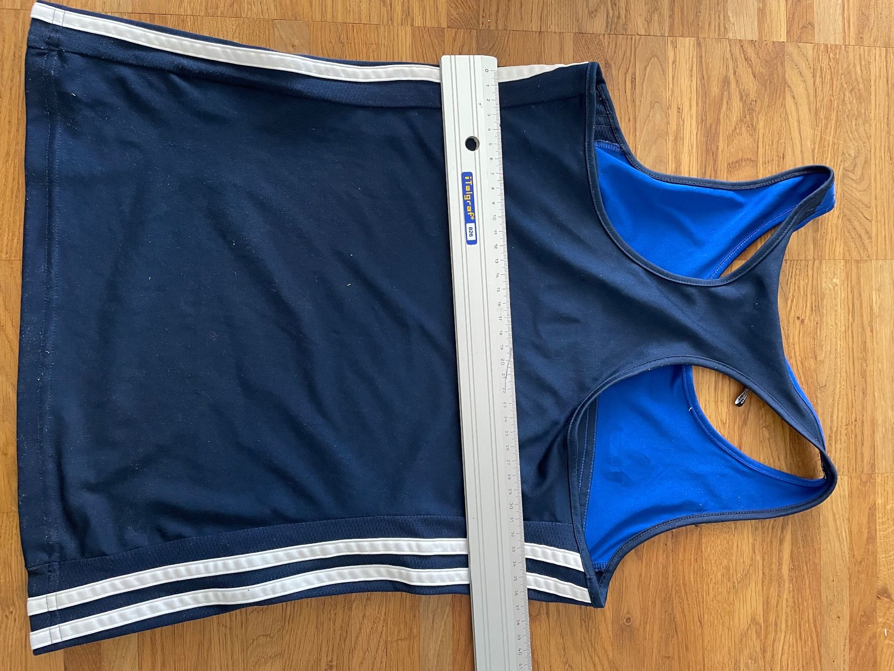 Chemises, T-shirts & Polos: Adidas Retro tank top – D'occasion à Männedorf par bluebird35 2