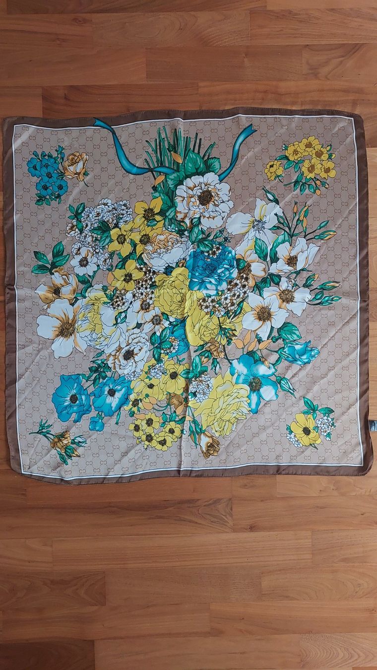Foulard & Sciarpe: Twilly - Seidenschal - NEU – Nuovo e nell'imballaggio originale da Hittnau venduto da Razorback_1971 1