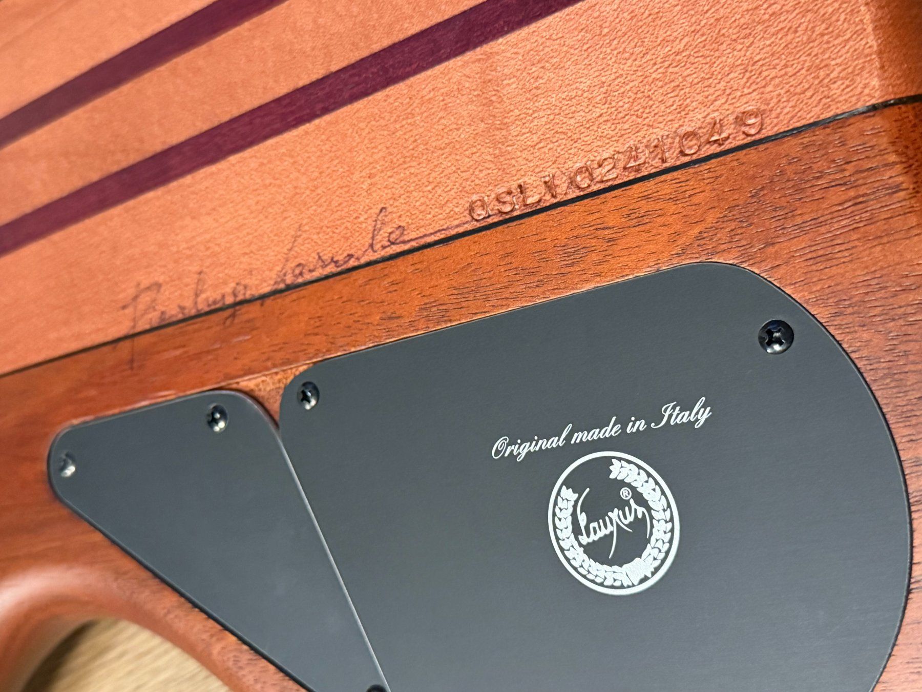 Strumenti musicali: Laurus QUASAR T900 XRH-6 Strings Figured Maple top – Usato da Thônex venduto da JJBox84 4