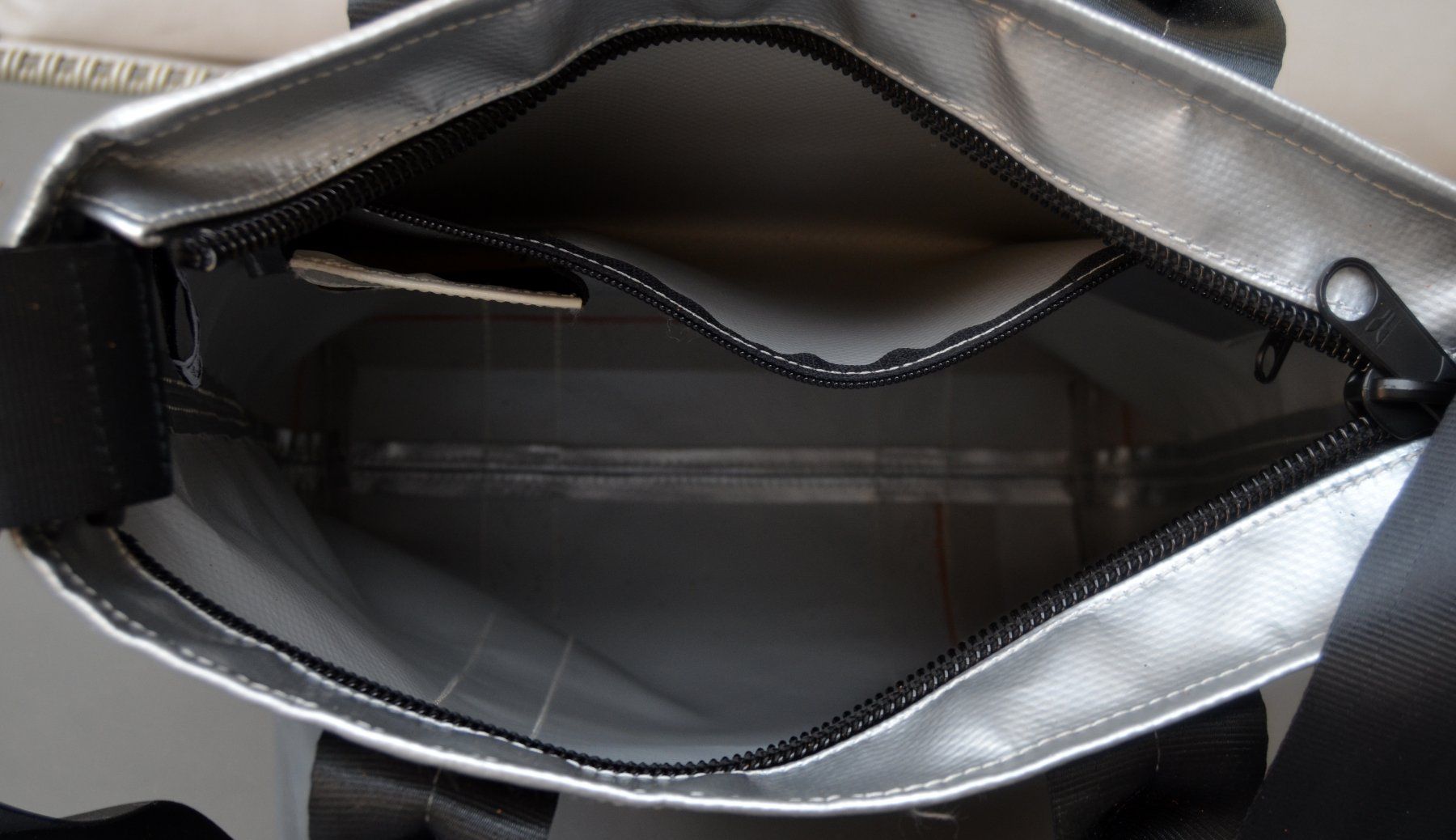 Freitag Borse: Freitag Tasche / sac – Usato da Collonges venduto da arashee 9
