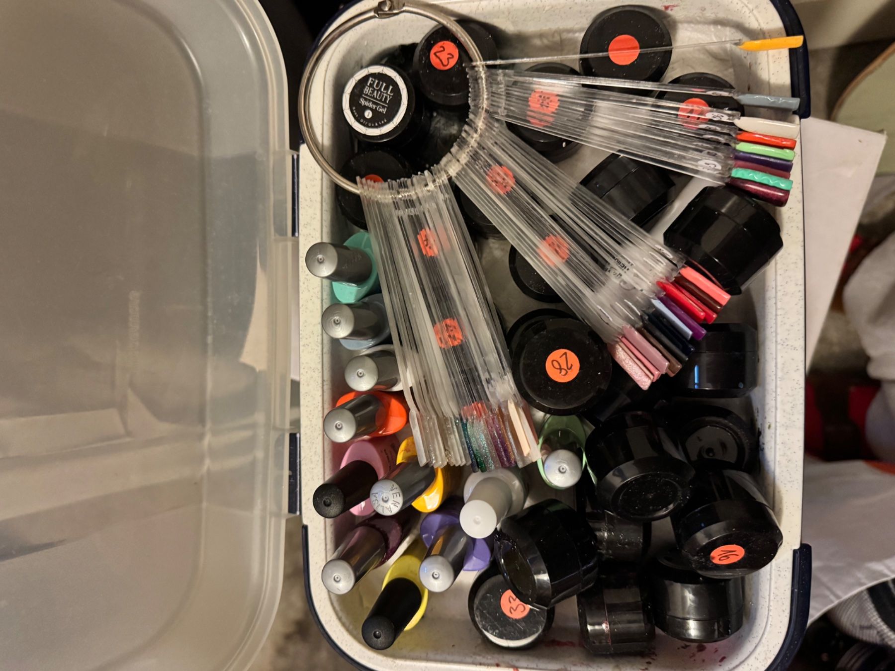 Unghie finte: Nageldesign Set: Farben, Cleaner, Pinsel – Usato da Zürich venduto da se.la