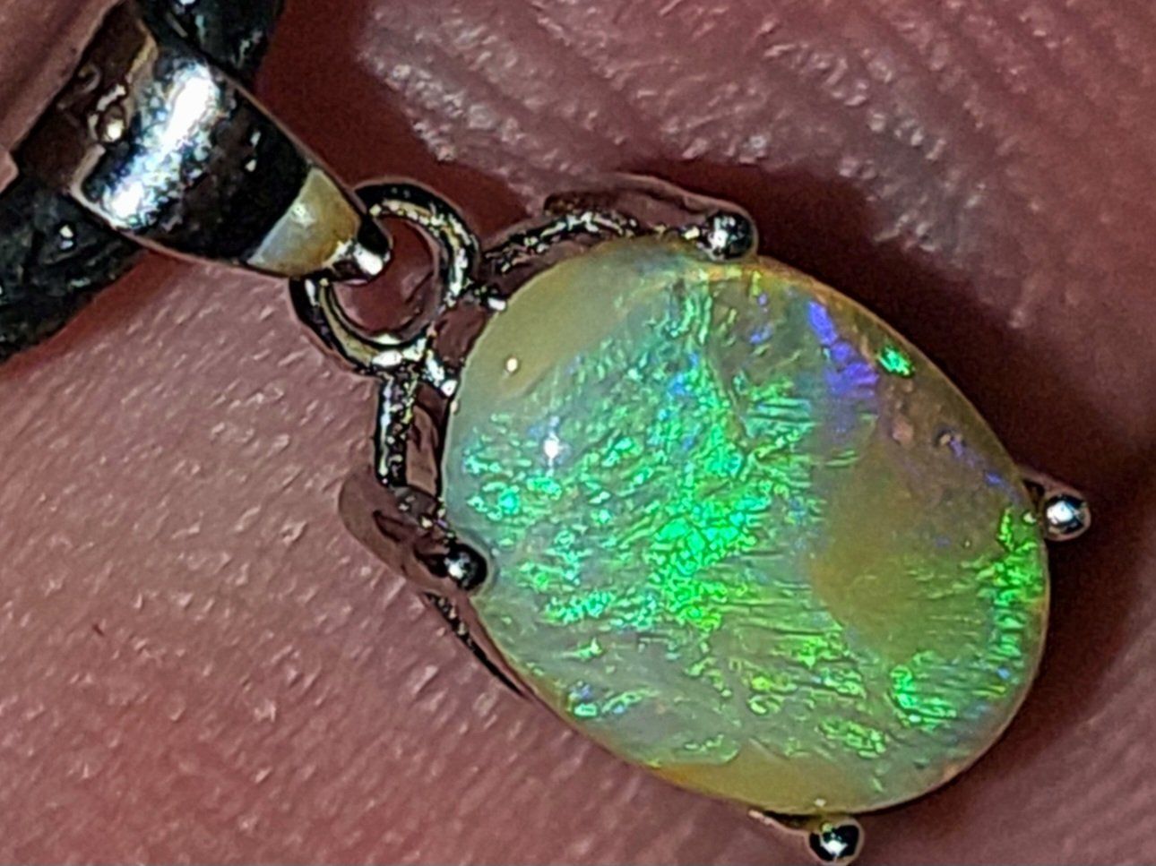 Pietre preziose: Silber-Anhänger mit natürlichem Australischem Pipe-Opal – Nuovo e nell'imballaggio originale da Uerkheim venduto da Winwinner