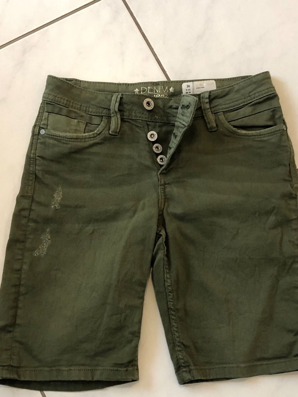 Jeans: Shorts Denim Gr. 36 – Nuovo (secondo la descrizione) da Zell ZH venduto da Guffos