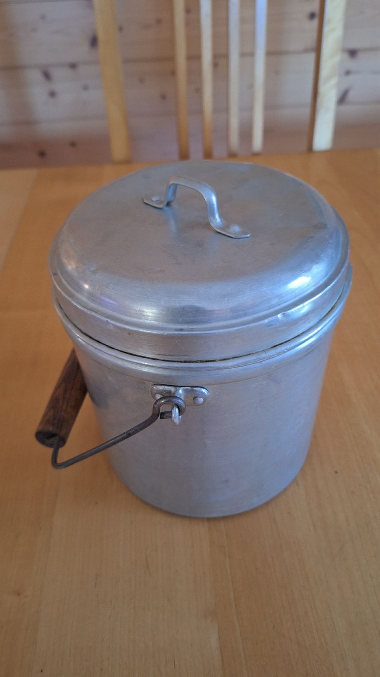 Küchengeräte: 3lt Milchkessel antik – Gebraucht aus Bönigen von saft195619