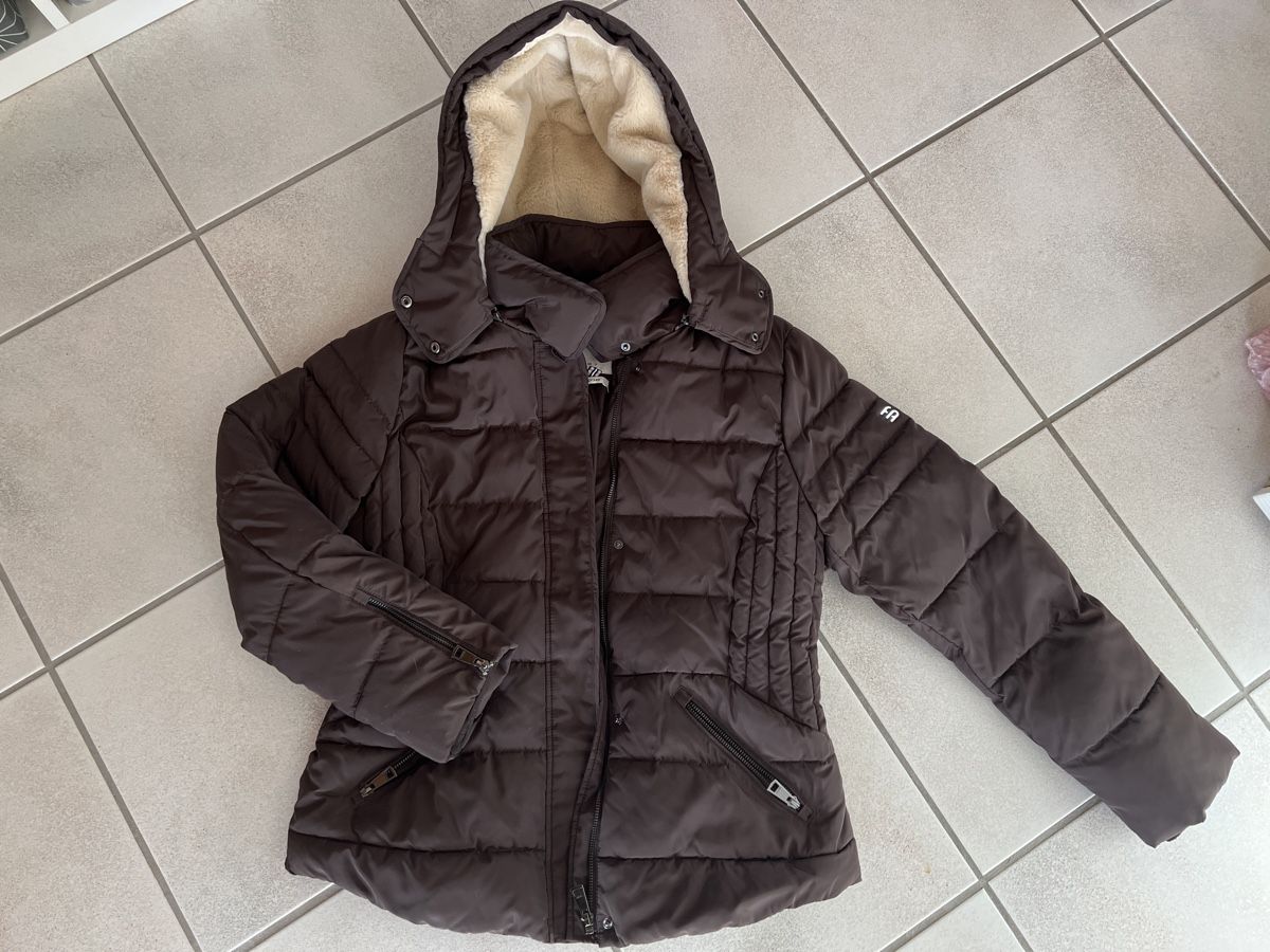 Esprit Giacche: Winter-Jacke von Esprit – Usato da Kirchberg BE venduto da Bergdorf16