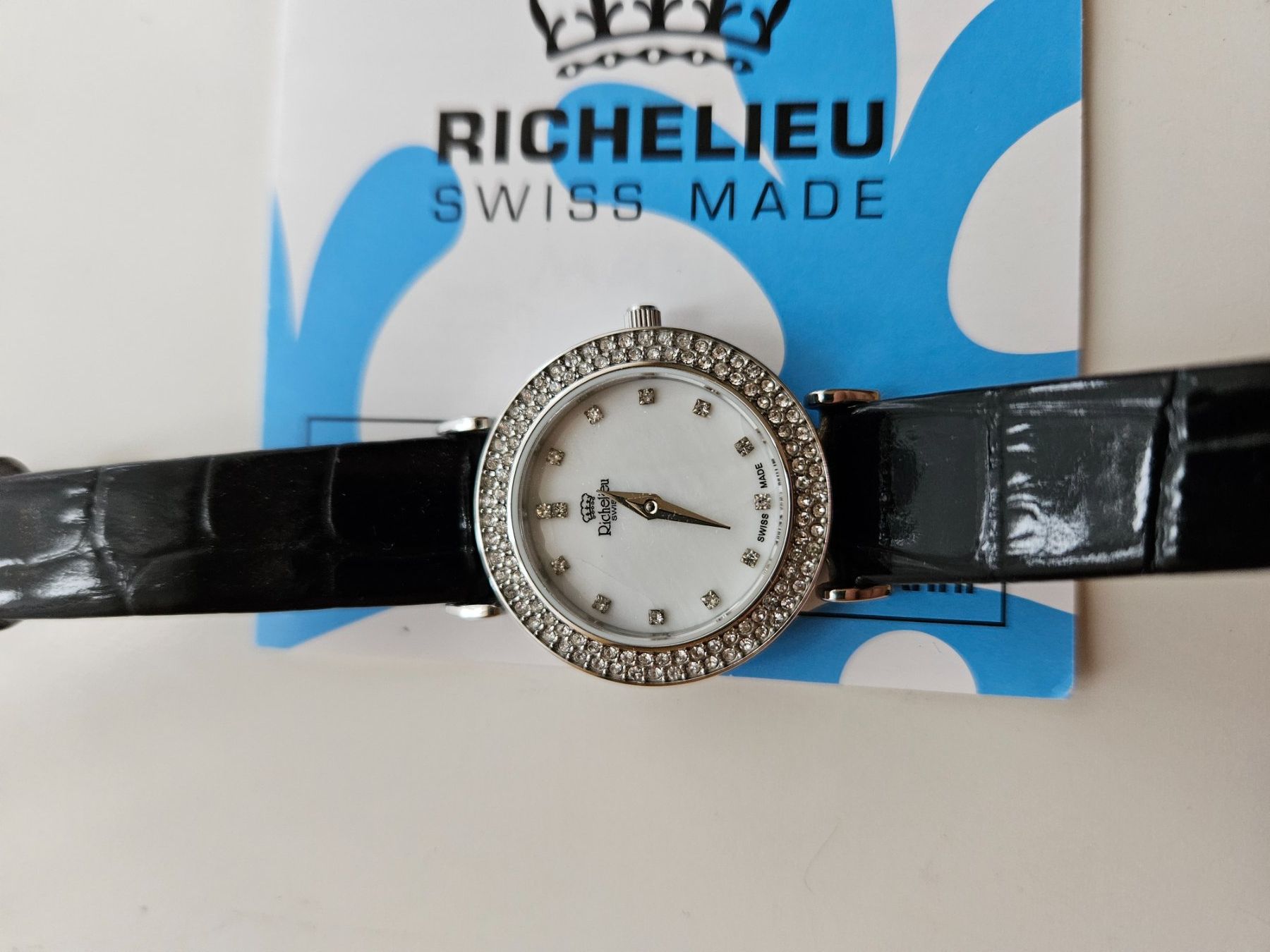 Montres: Richelieu Damenuhr – D'occasion à Horgen par Modena0 1