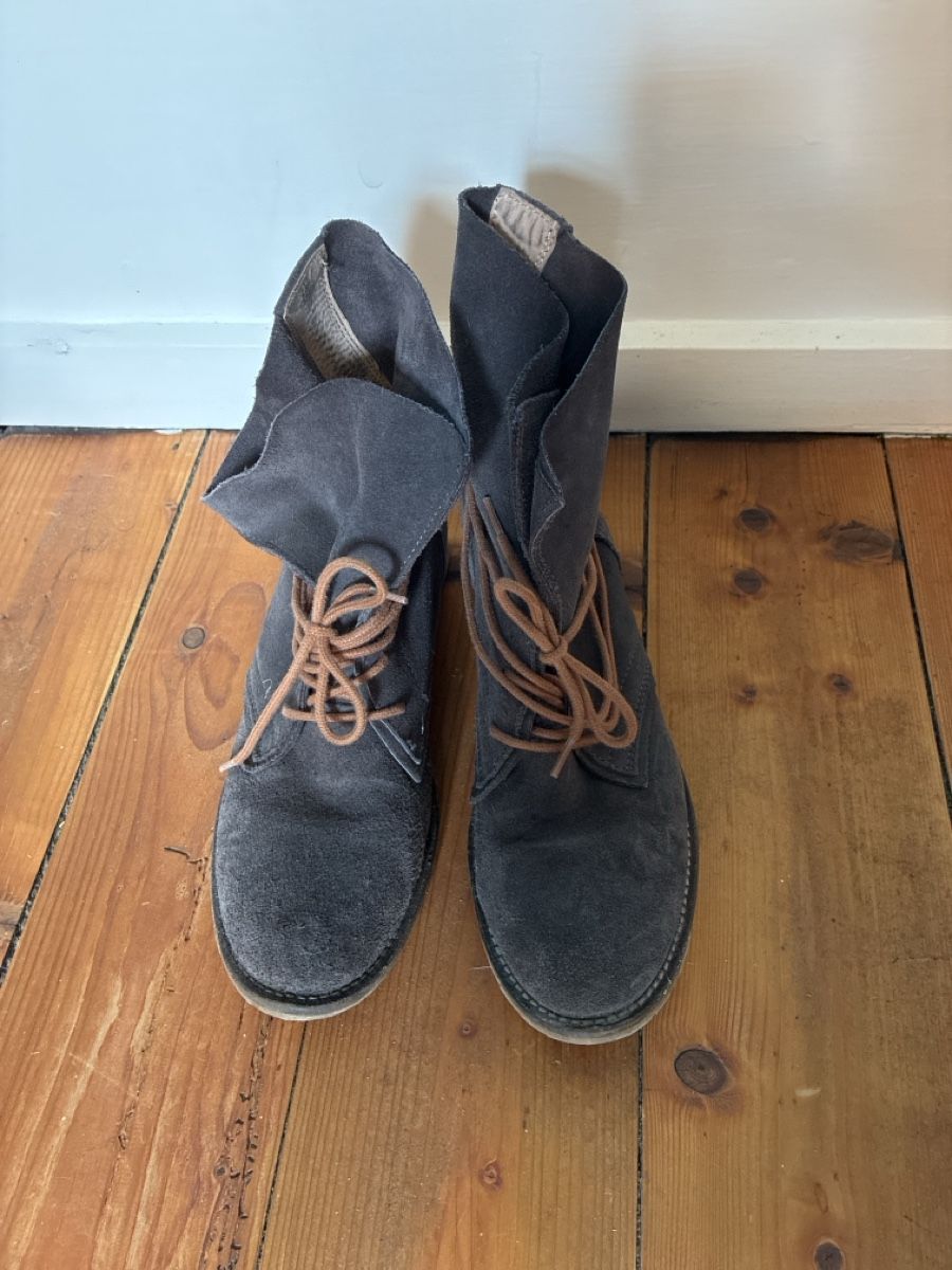 Damenschuhe: Wildlederschuhe – Gebraucht aus Schönenwerd von Xenia.Buechl 1