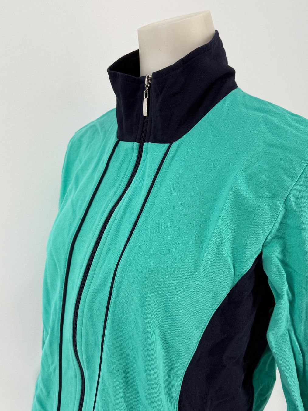 Pullover & Sweatshirts: Sweatjacke/ Jacke Gr. 40 – Gebraucht aus Auenstein von moin. 2