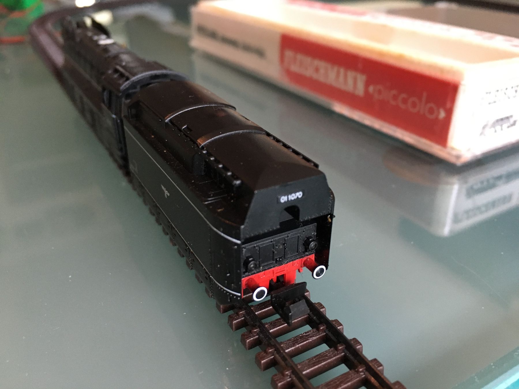 Fleischmann Modellini di ferrovie: Fleischmann Piccolo BR01 BR 01 DR Stromlinien Dampflok – Usato da holziken venduto da Weston 6
