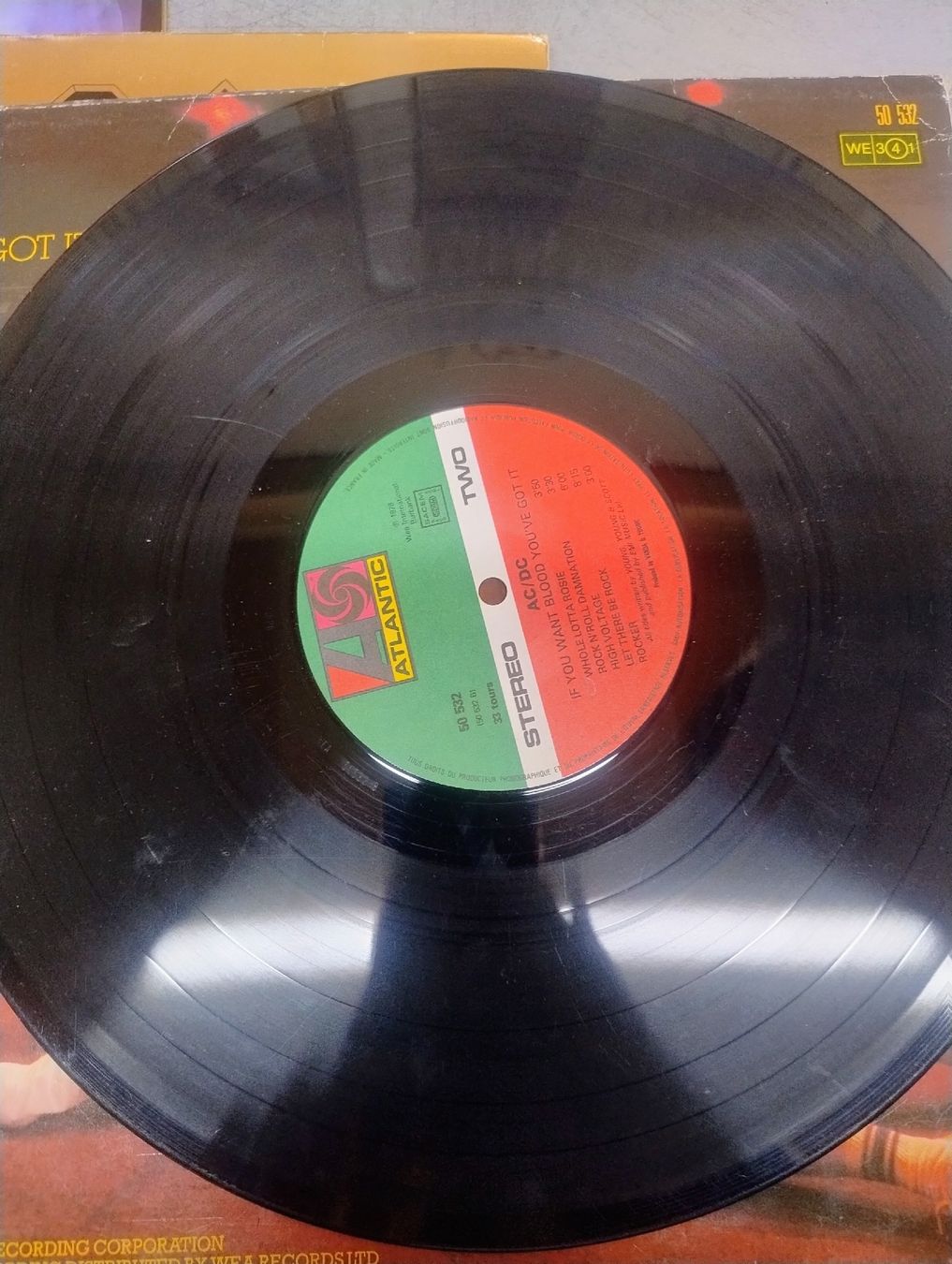 Dischi in vinile: Lot vinyles d AC/DC  – Usato da Martigny venduto da jul_7s5x 7